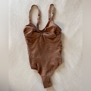 SKIMS Thong Bodysuit - Shapeware